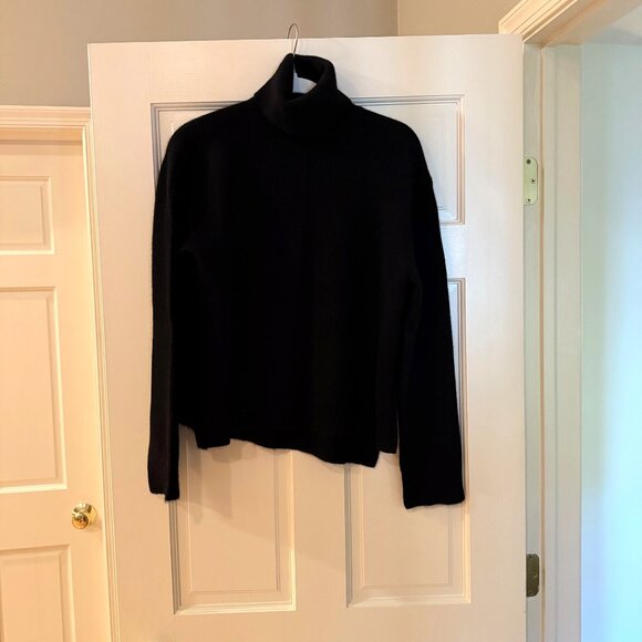 Aqua Cashmere Black Turtleneck Sweater - Picture 1 of 6